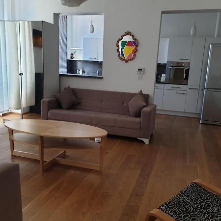 Deluxe Apartment 5P Mm Vienna Exterior photo