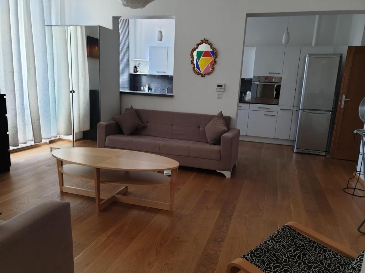Deluxe Apartment 5P Mm Vienna Exterior photo