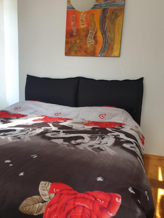 Deluxe Apartment 5P Mm Vienna Exterior photo